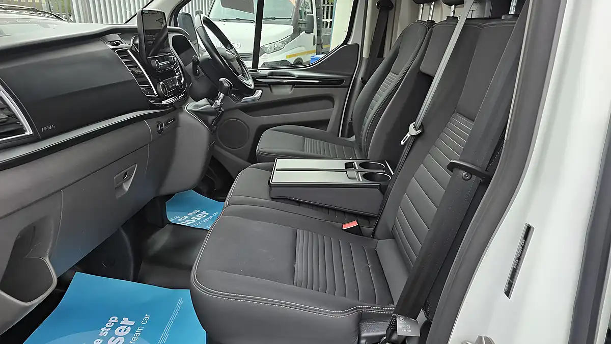 Used 2021 Ford Transit Custom Limited White - Interior and Exterior details 16