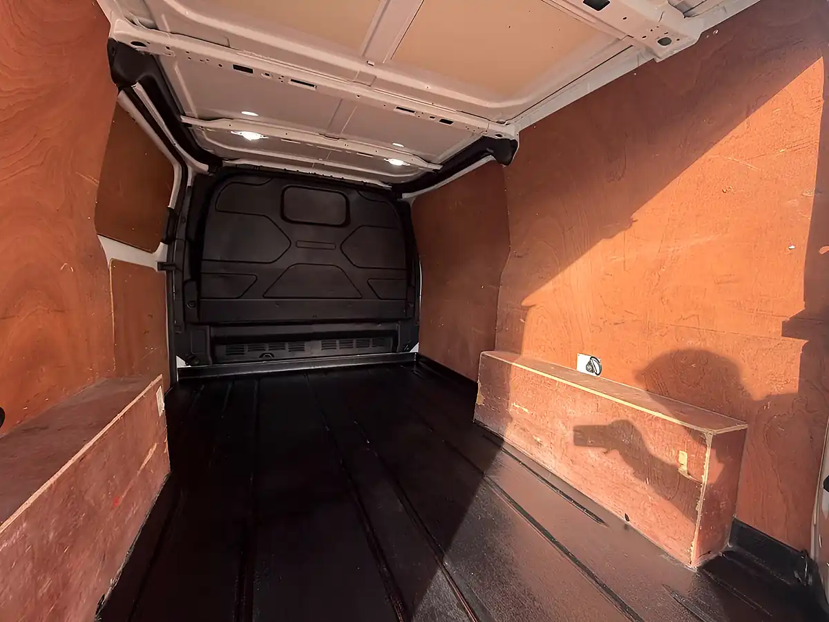 Used 2021 Ford Transit Custom Limited White - Interior and Exterior details 12