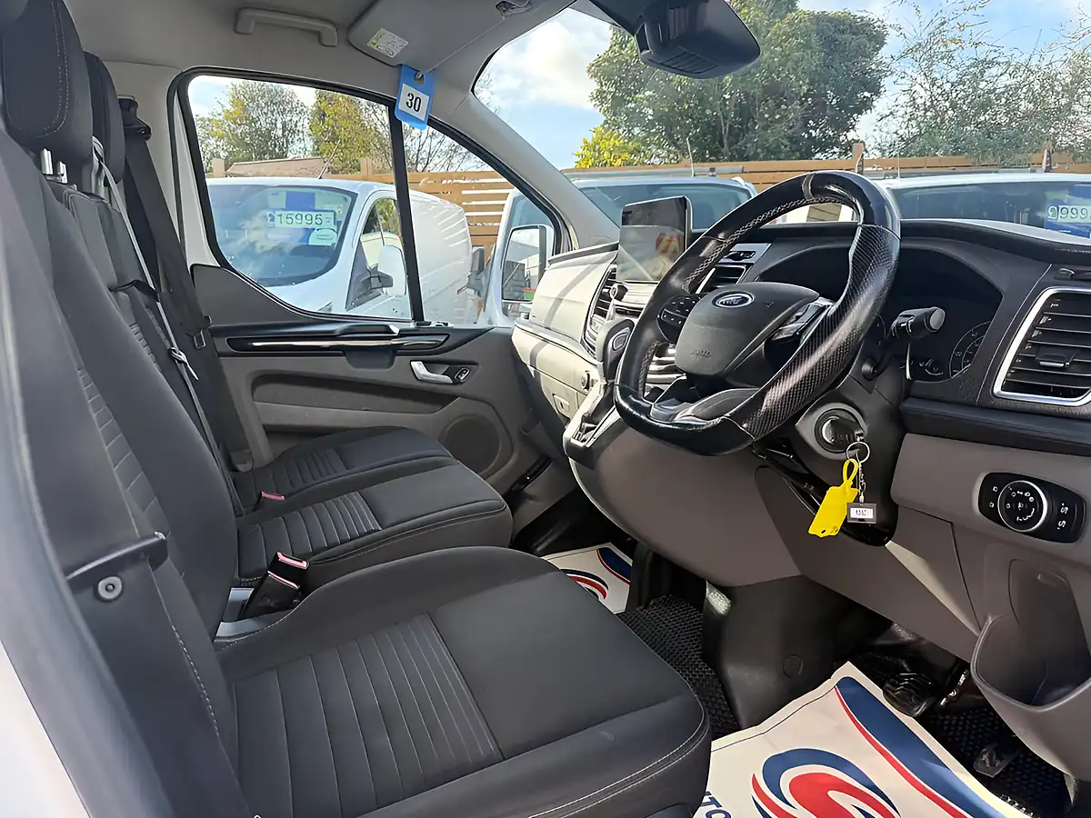 Used 2021 Ford Transit Custom Limited White - Interior and Exterior details 15
