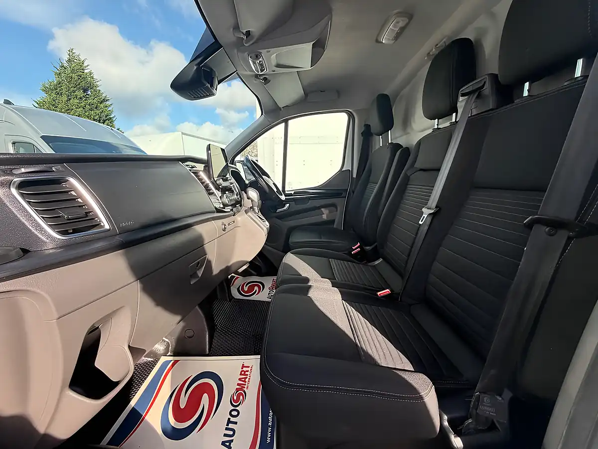 Used 2021 Ford Transit Custom Limited White - Interior and Exterior details 17
