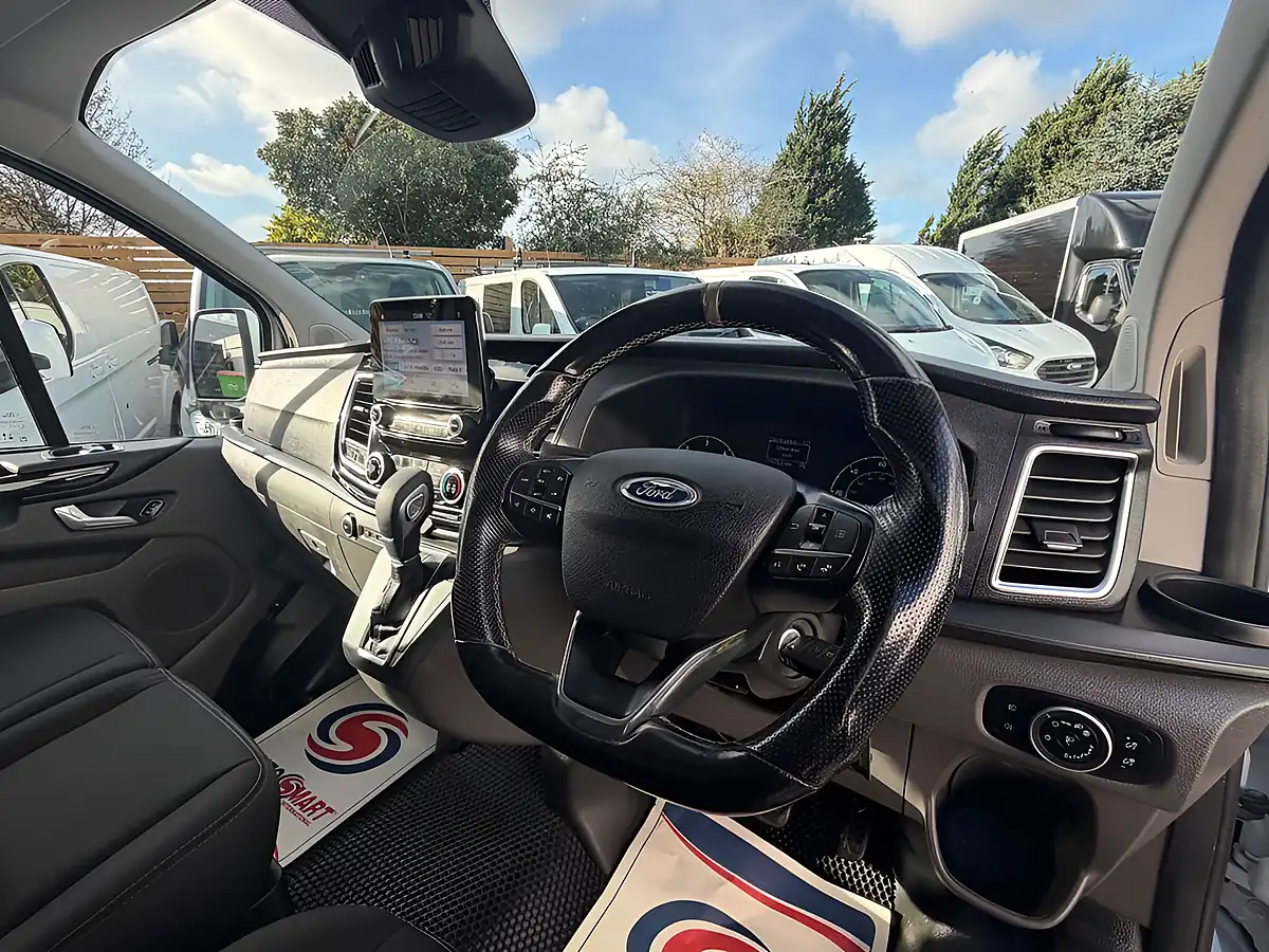 Used 2021 Ford Transit Custom Limited White - Interior and Exterior details 20