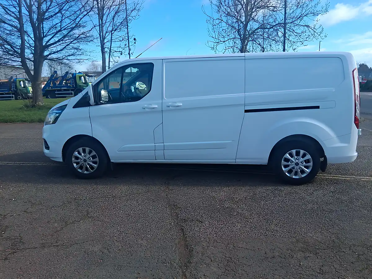 Used 2021 Ford Transit Custom Limited White - Interior and Exterior details 2