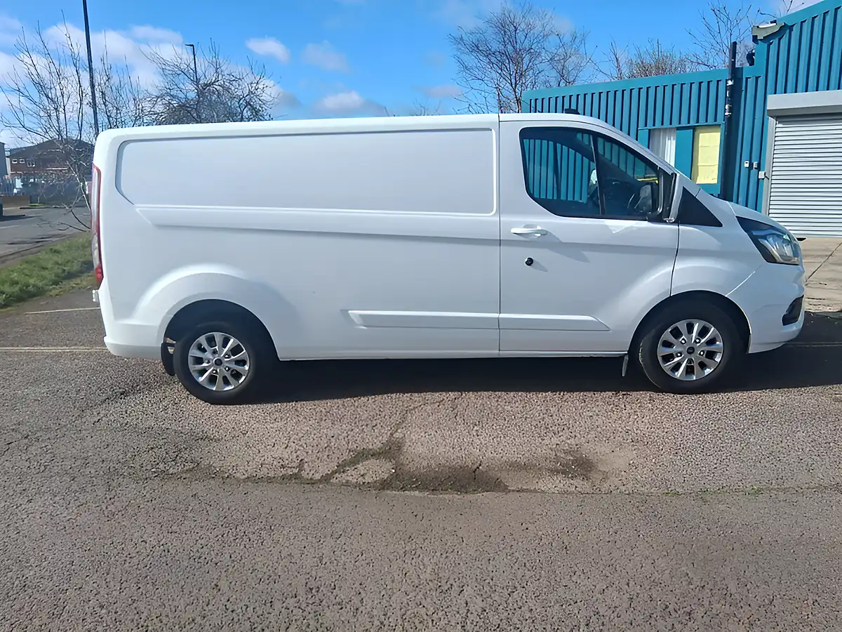 Used 2021 Ford Transit Custom Limited White - Interior and Exterior details 6