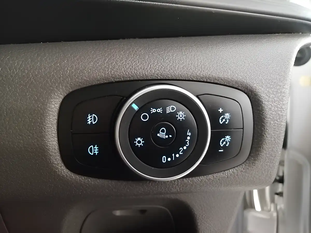 Used 2021 Ford Transit Custom Sport Panel Van Silver - Interior and Exterior details 18