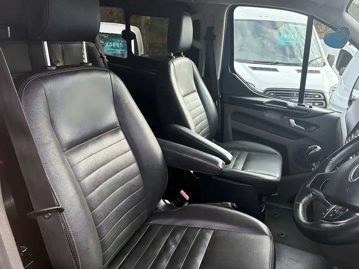 Used 2021 Ford Transit Custom Trail Crew Blue - Interior and Exterior details 13
