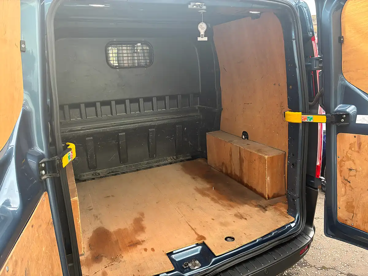 Used 2021 Ford Transit Custom Trail Crew Blue - Interior and Exterior details 18