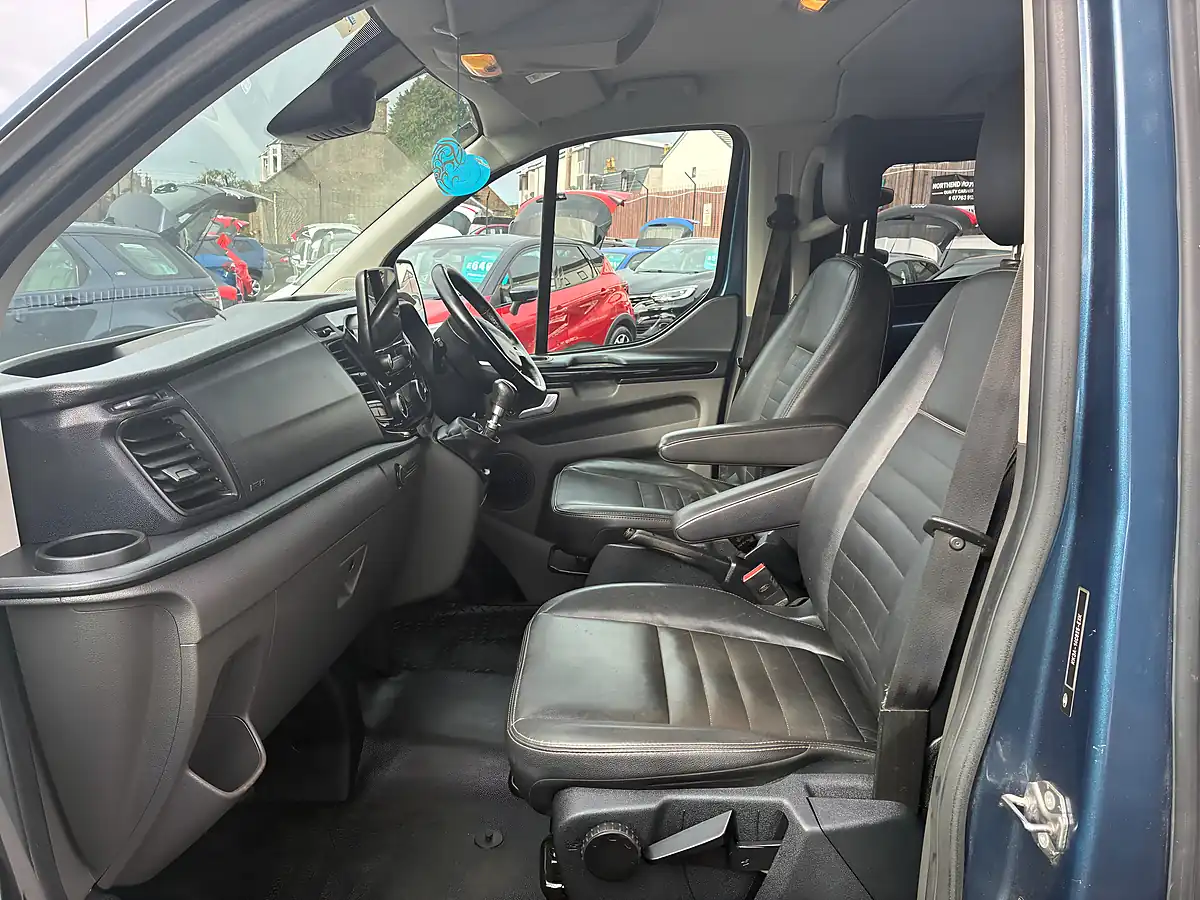 Used 2021 Ford Transit Custom Trail Crew Blue - Interior and Exterior details 20