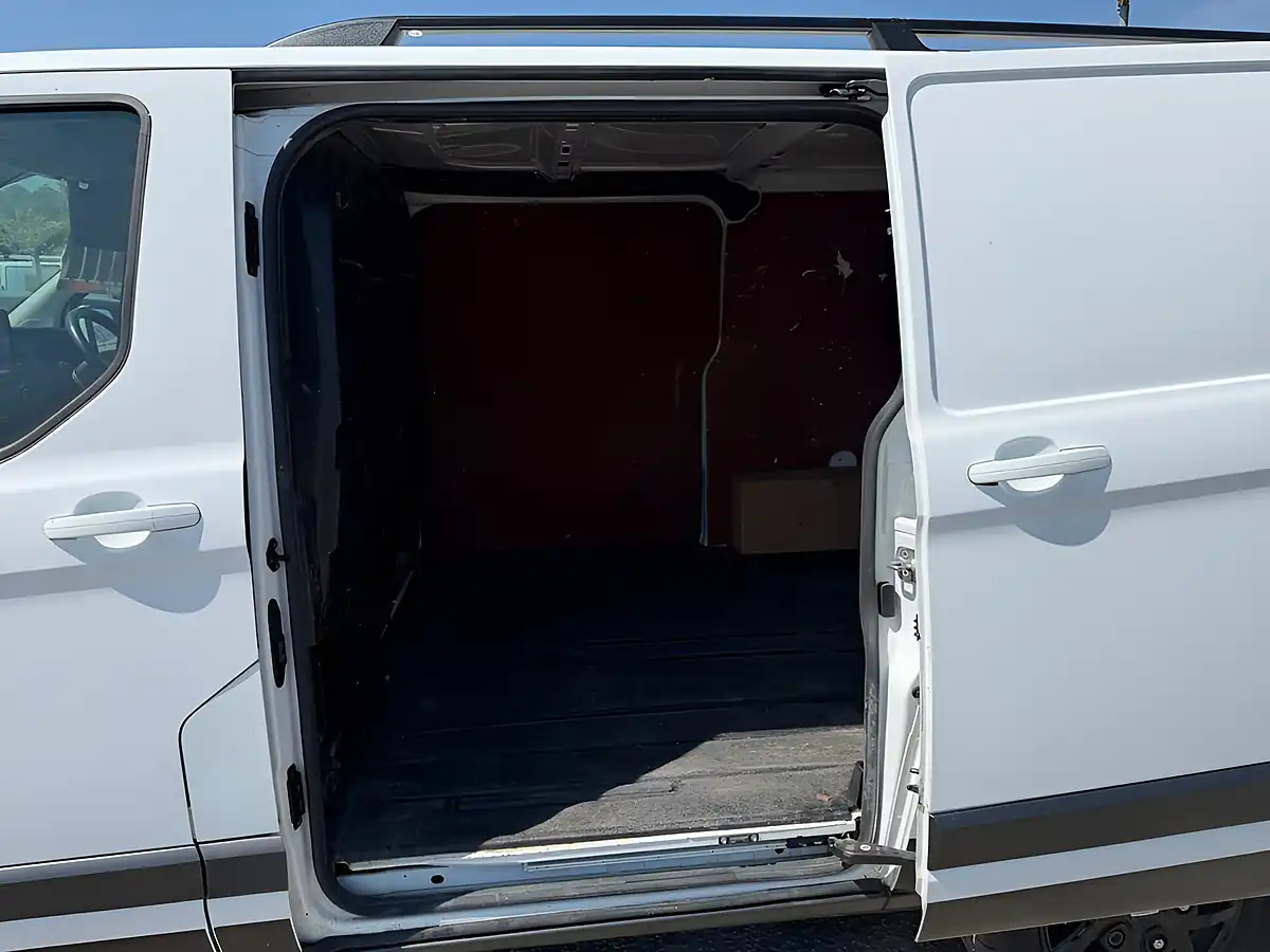 Used 2021 Ford Transit Custom Trail White - Interior and Exterior details 11