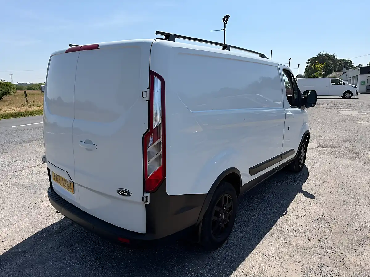 Used 2021 Ford Transit Custom Trail White - Interior and Exterior details 4