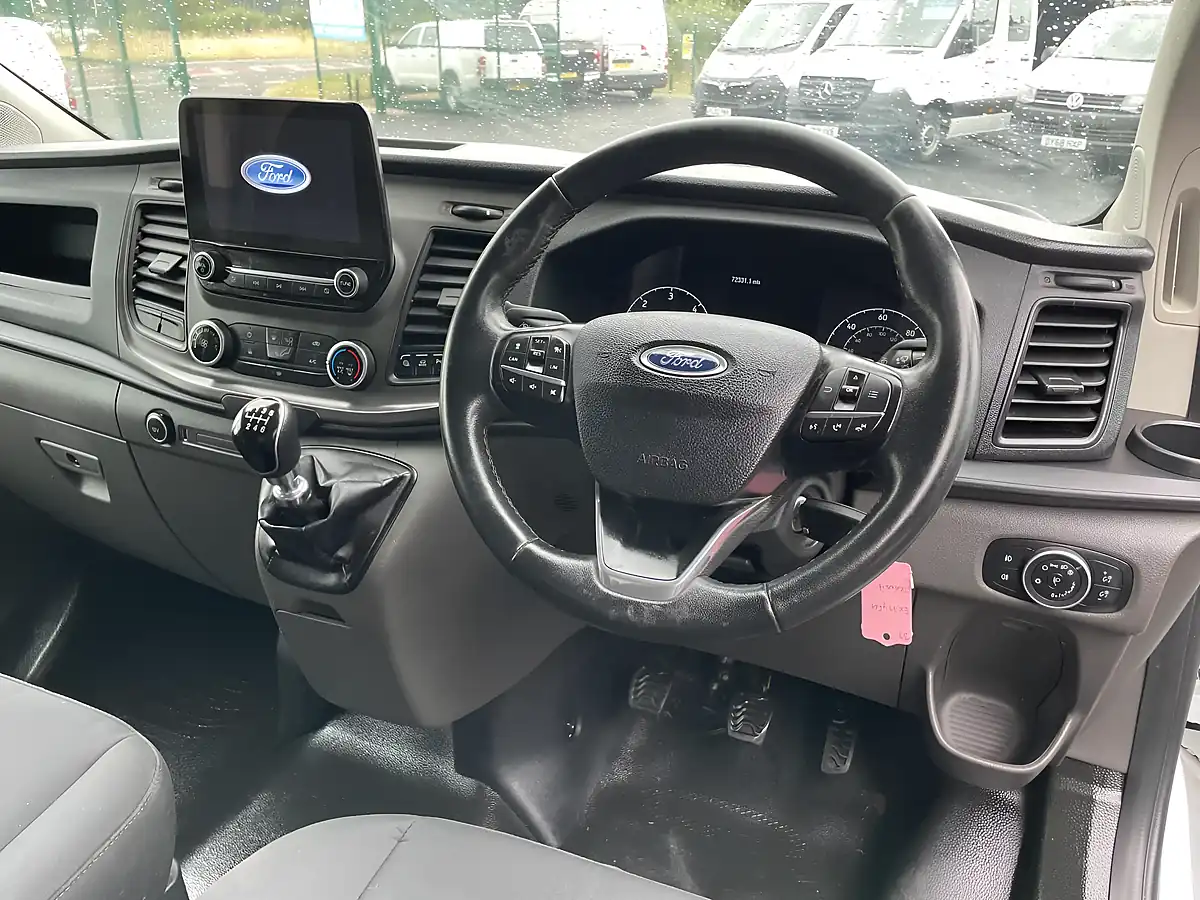 Used 2021 Ford Transit Custom Trend L2H2 White - Interior and Exterior details 7
