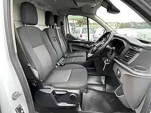 Used 2021 Ford Transit Custom Trend L2H2 White - Interior and Exterior details 9