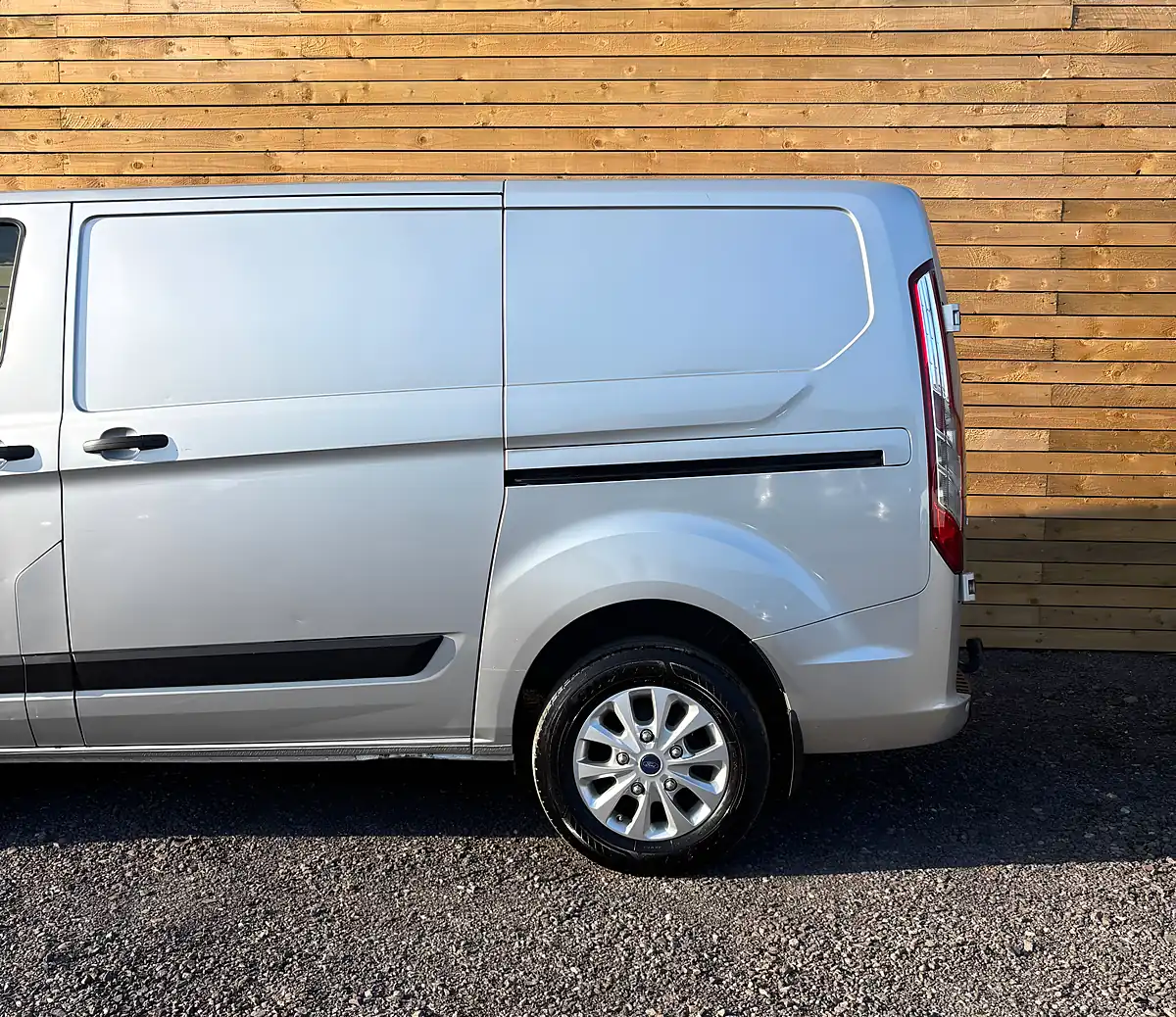 Used 2021 Ford Transit Custom Trend Moondust Silver - Interior and Exterior details 10