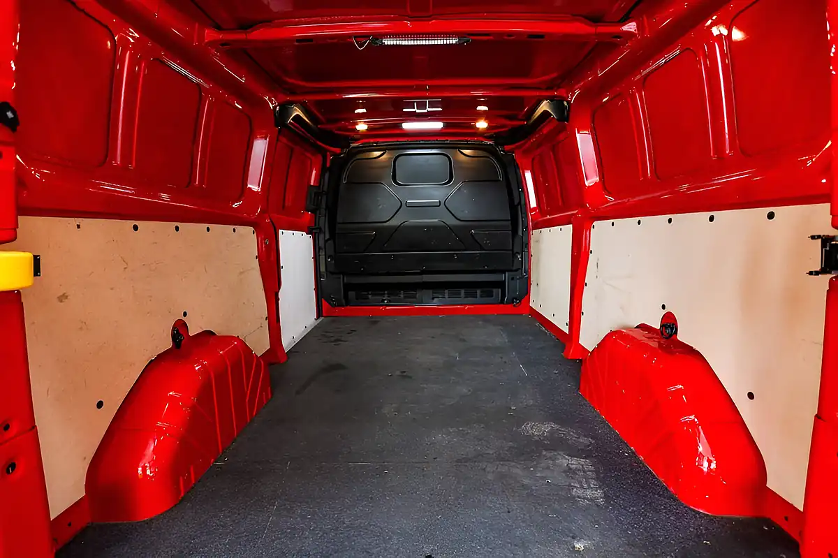 Used 2021 Ford Transit Custom Trend Red - Interior and Exterior details 11