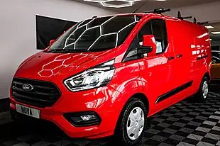 Used 2021 Ford Transit Custom Trend Red - Interior and Exterior details 4