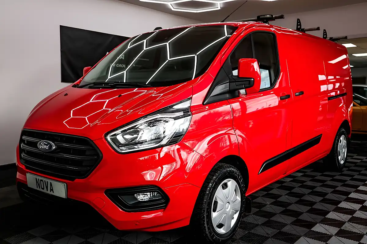 Used 2021 Ford Transit Custom Trend Red - Interior and Exterior details 4