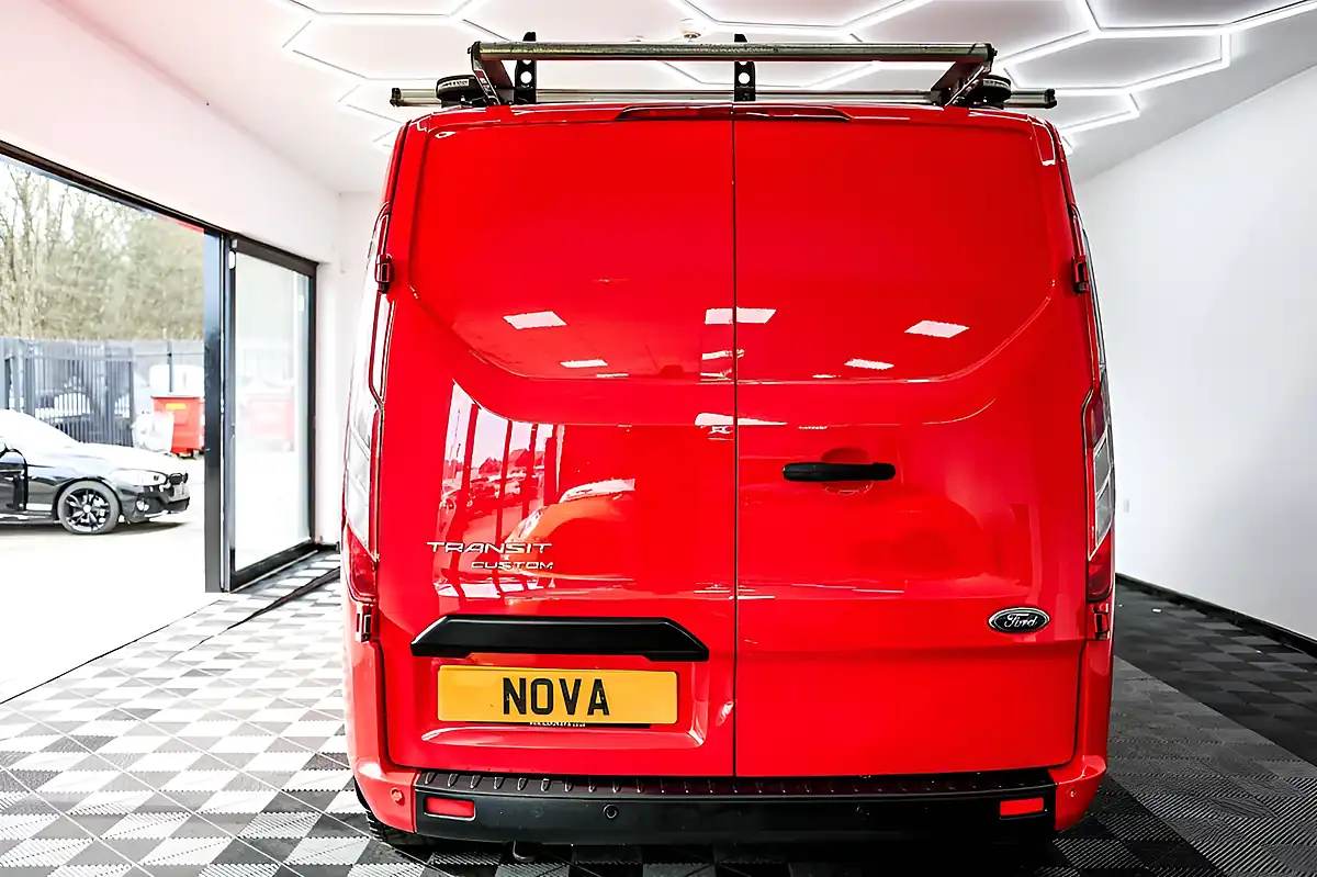 Used 2021 Ford Transit Custom Trend Red - Interior and Exterior details 8