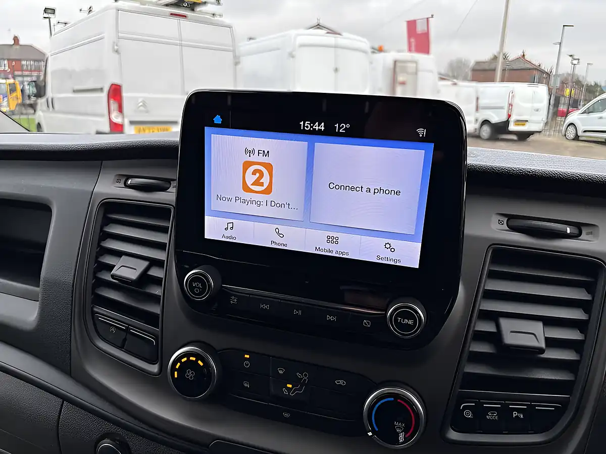 Used 2021 Ford Transit Custom Trend Silver - Interior and Exterior details 13