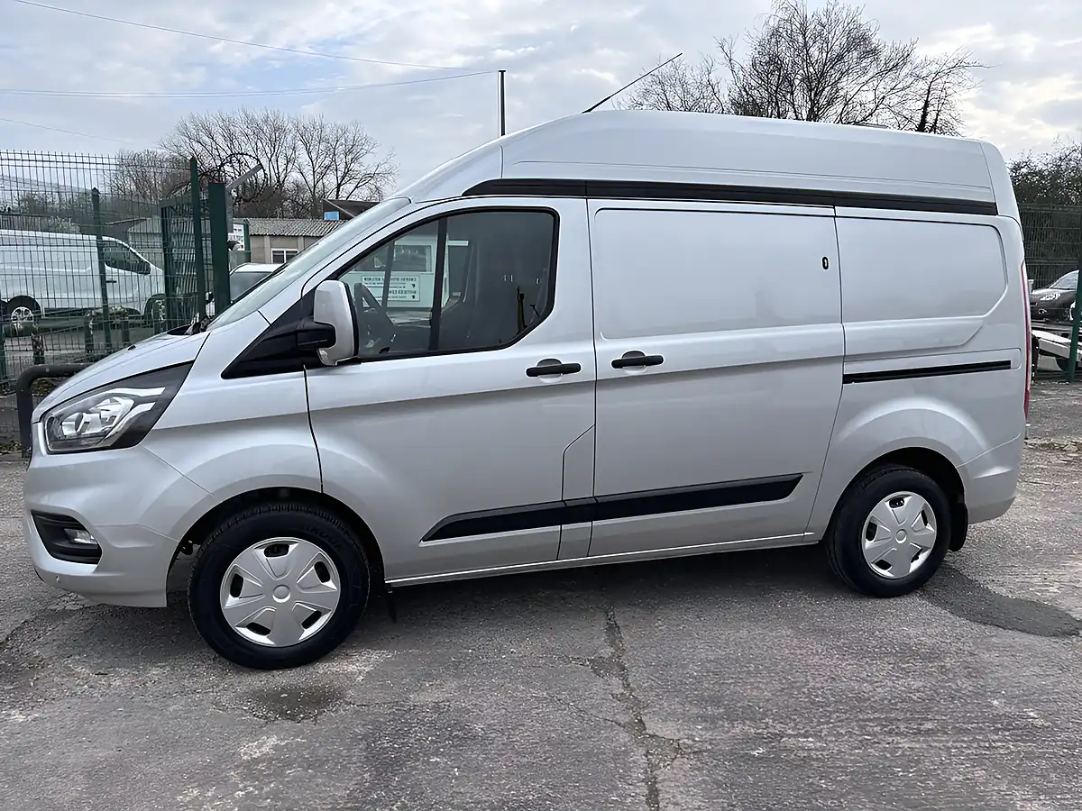 Used 2021 Ford Transit Custom Trend Silver - Interior and Exterior details 6