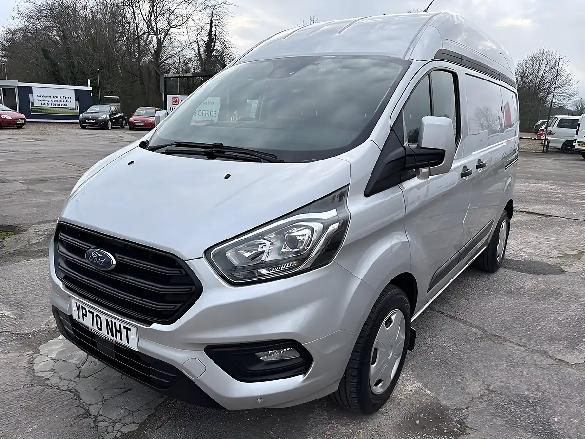 Used 2021 Ford Transit Custom Trend Silver - Interior and Exterior details 7