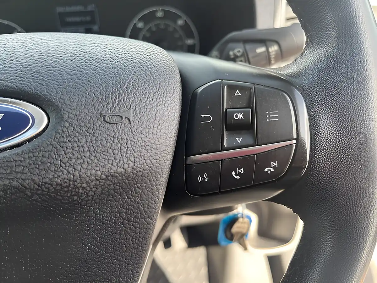 Used 2021 Ford Transit Custom Trend White - Interior and Exterior details 17