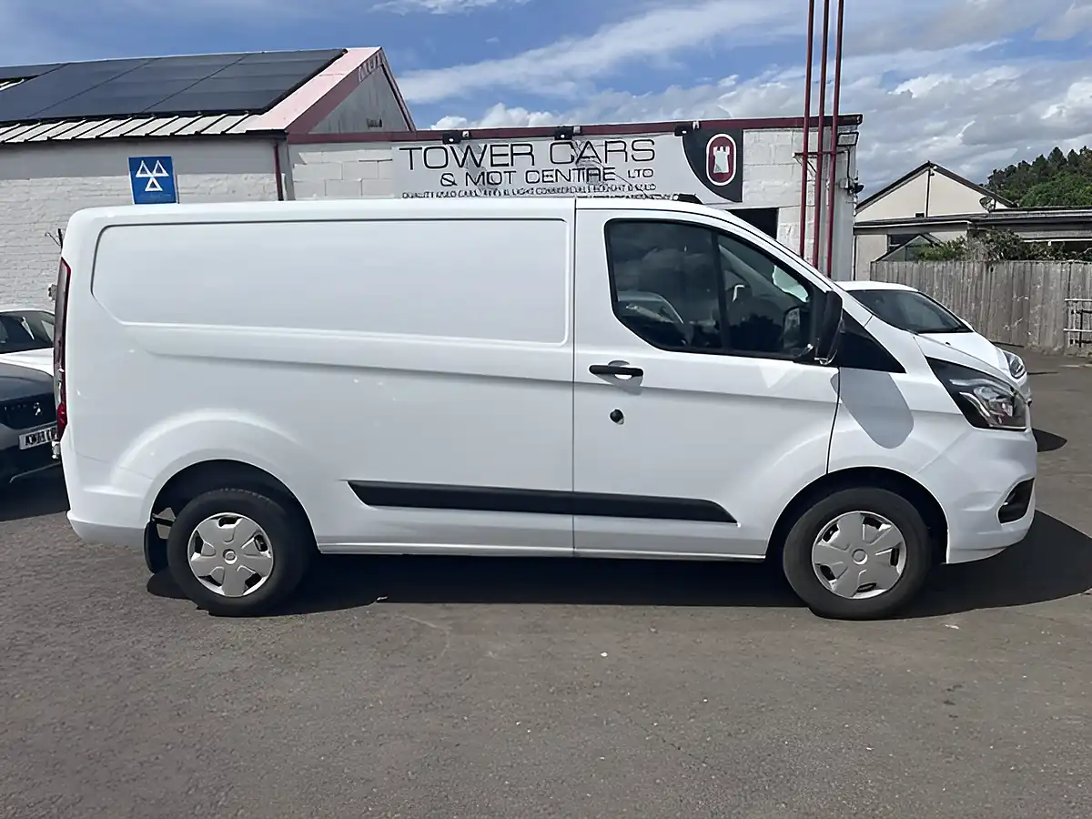 Used 2021 Ford Transit Custom Trend White - Interior and Exterior details 2