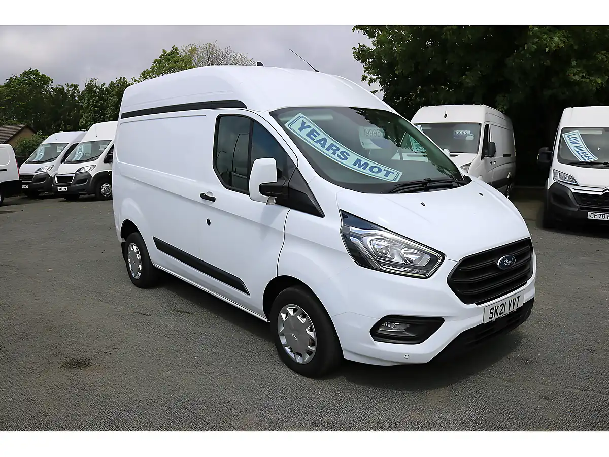 Used 2021 Ford Transit Custom Trend White - Front View