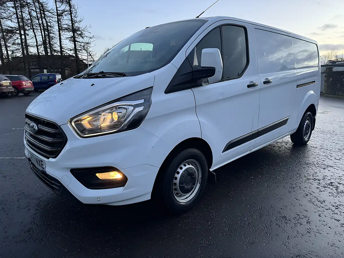 Used 2021 Ford Transit Custom Trend White - Interior and Exterior details 3