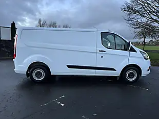 Used 2021 Ford Transit Custom Trend White - Interior and Exterior details 8