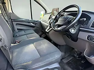 Used 2021 Ford Transit Custom Trend White - Interior and Exterior details 7