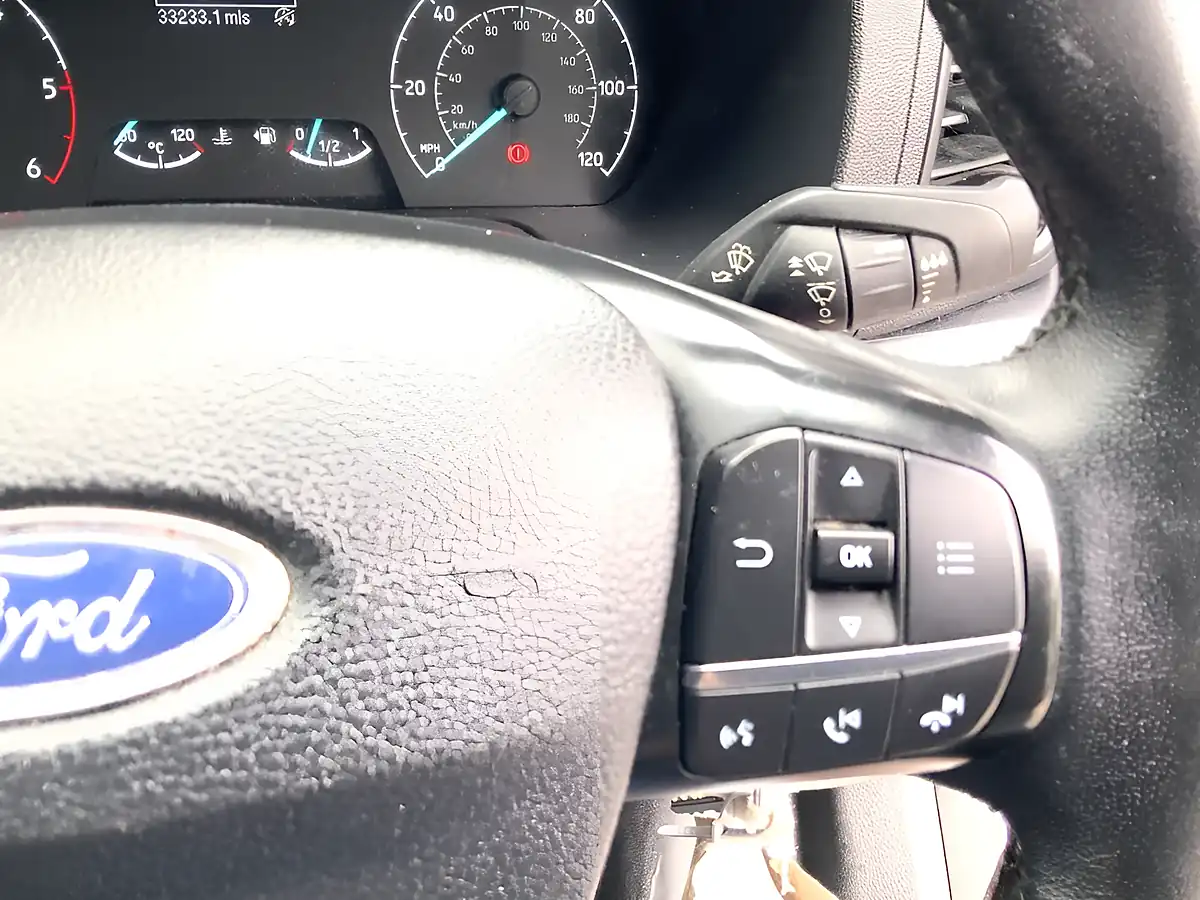 Used 2021 Ford Transit Custom Trend White - Interior and Exterior details 18