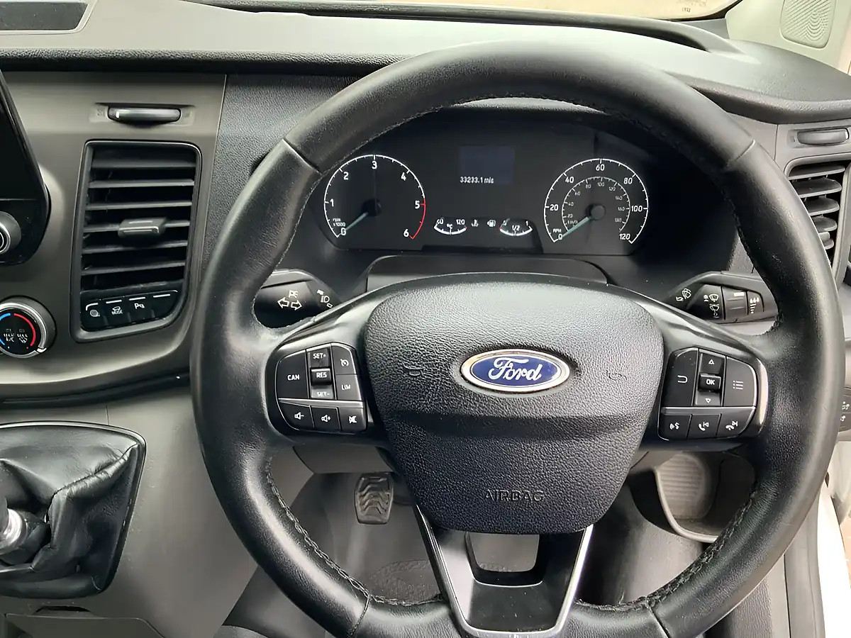Used 2021 Ford Transit Custom Trend White - Interior and Exterior details 19