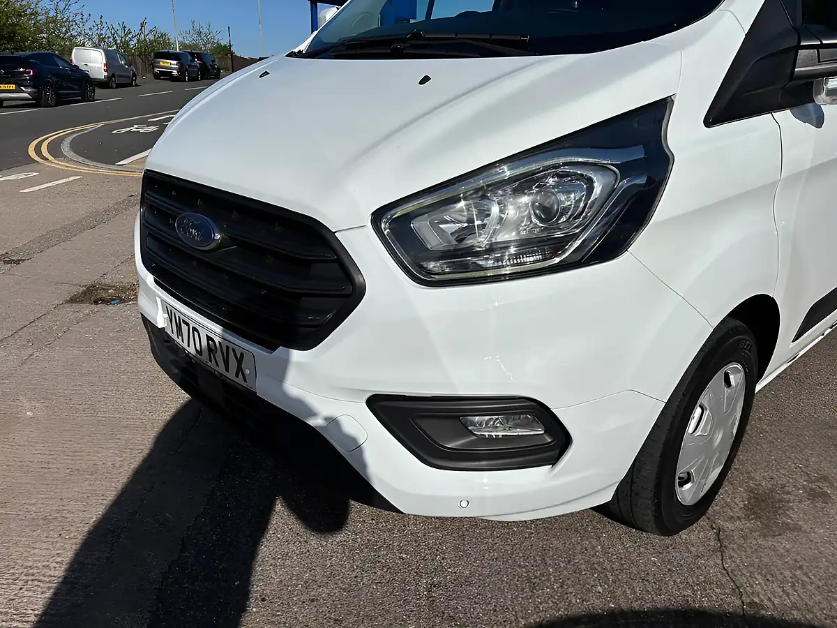 Used 2021 Ford Transit Custom Trend White - Interior and Exterior details 7