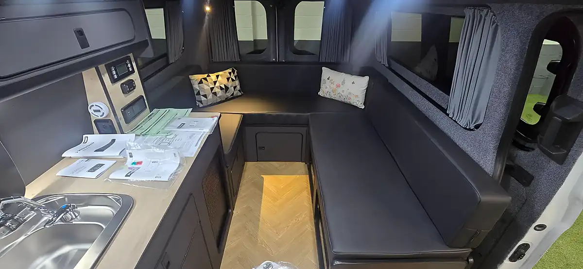 Used 2021 Ford Transit Custom White - Interior and Exterior details 7