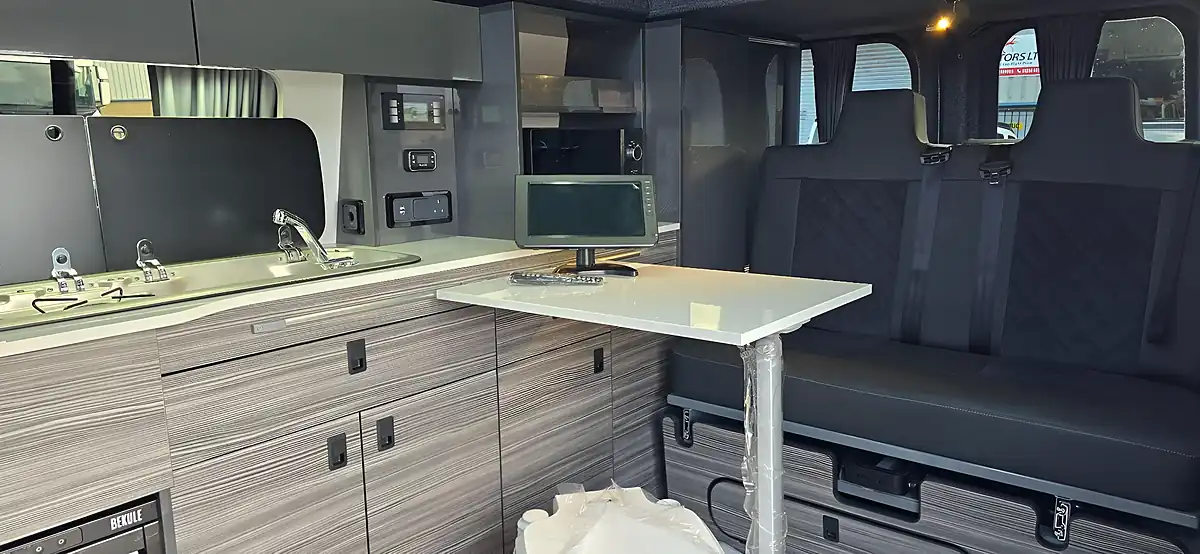 Used 2021 Ford Transit Custom White - Interior and Exterior details 3