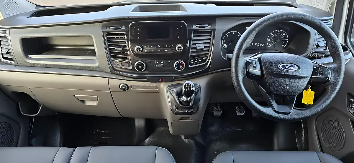 Used 2021 Ford Transit Custom White - Interior and Exterior details 9