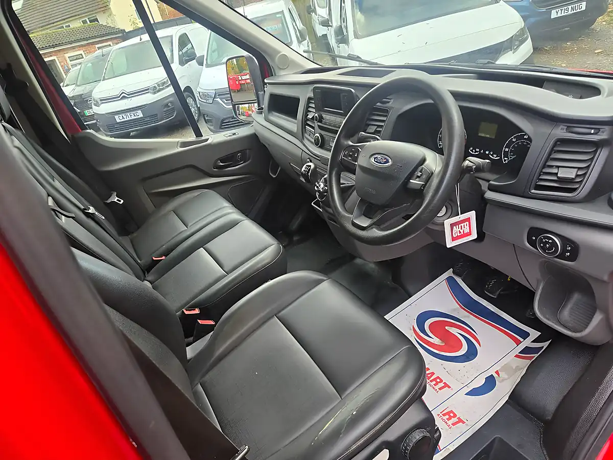 Used 2021 Ford Transit Double Cab Tipper Red - Interior and Exterior details 12