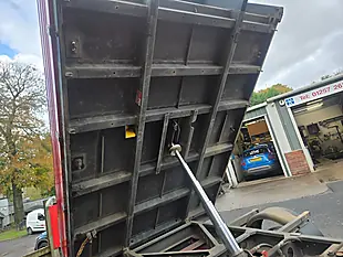 Used 2021 Ford Transit Double Cab Tipper Red - Interior and Exterior details 18