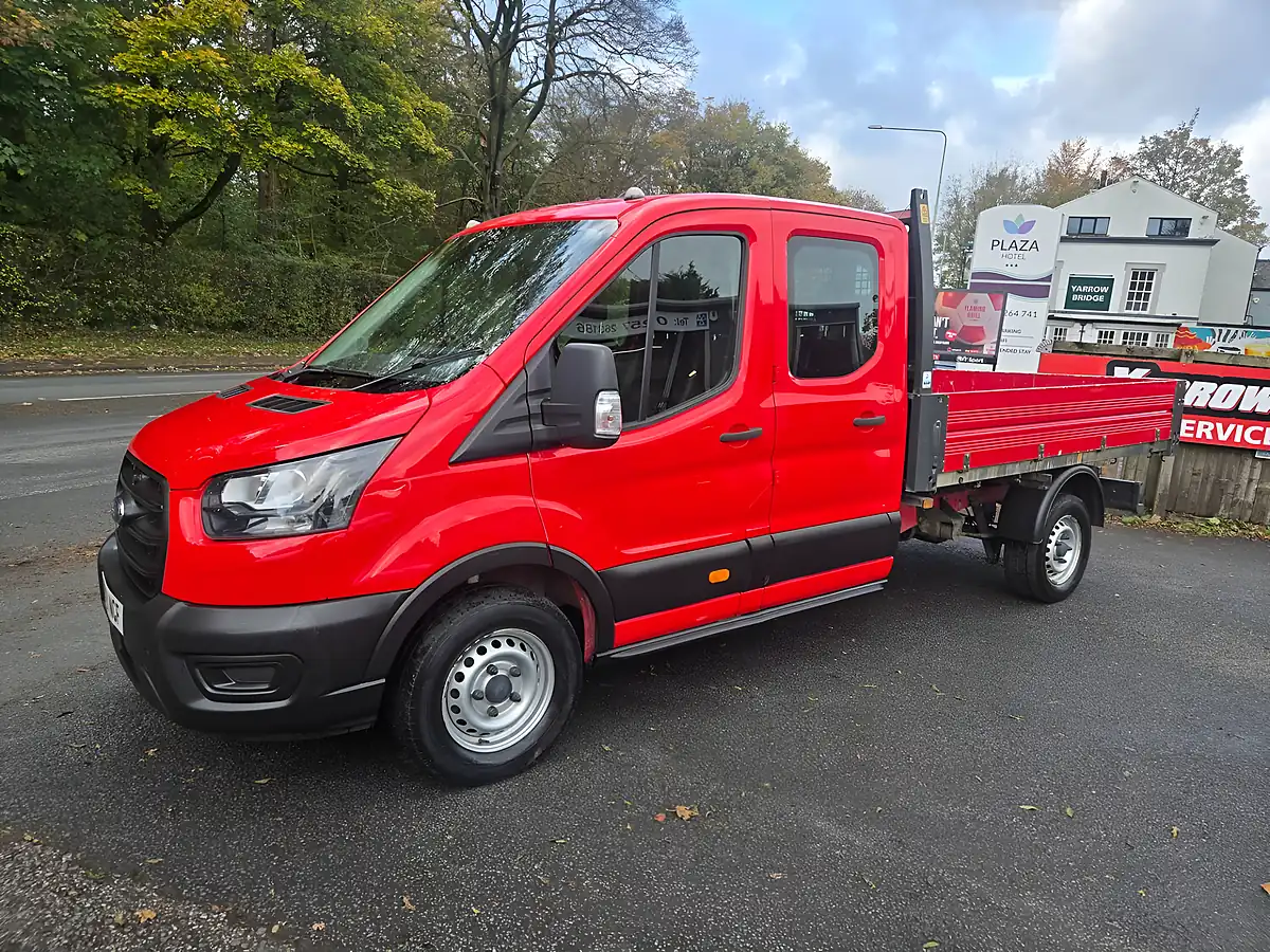 Used 2021 Ford Transit Double Cab Tipper Red - Interior and Exterior details 3