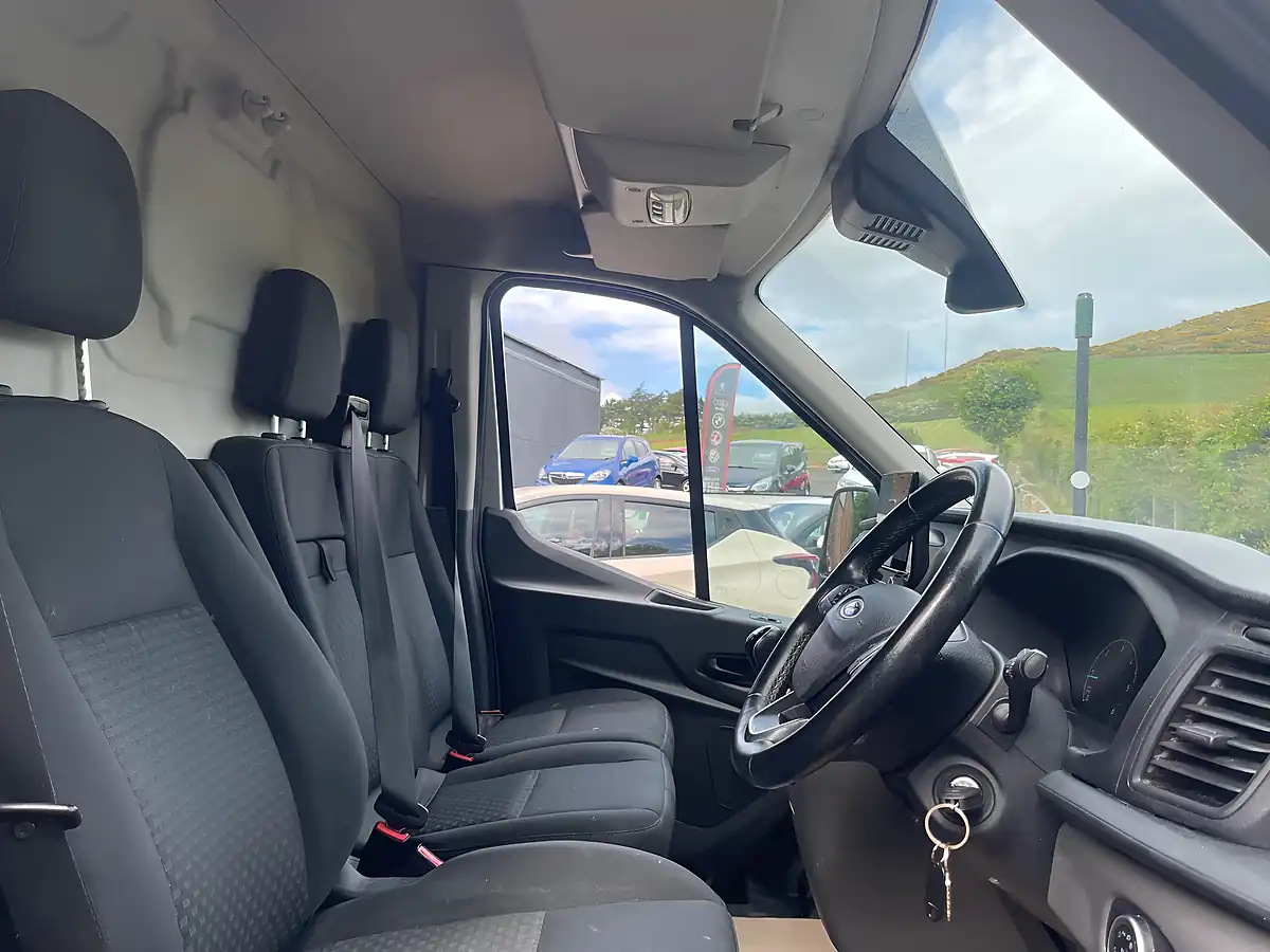 Used 2021 Ford Transit H2 Trend Silver - Interior and Exterior details 10