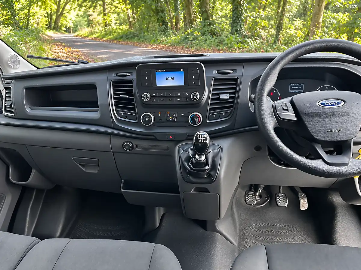 Used 2021 Ford Transit Leader Chassis Cab White - Interior and Exterior details 11