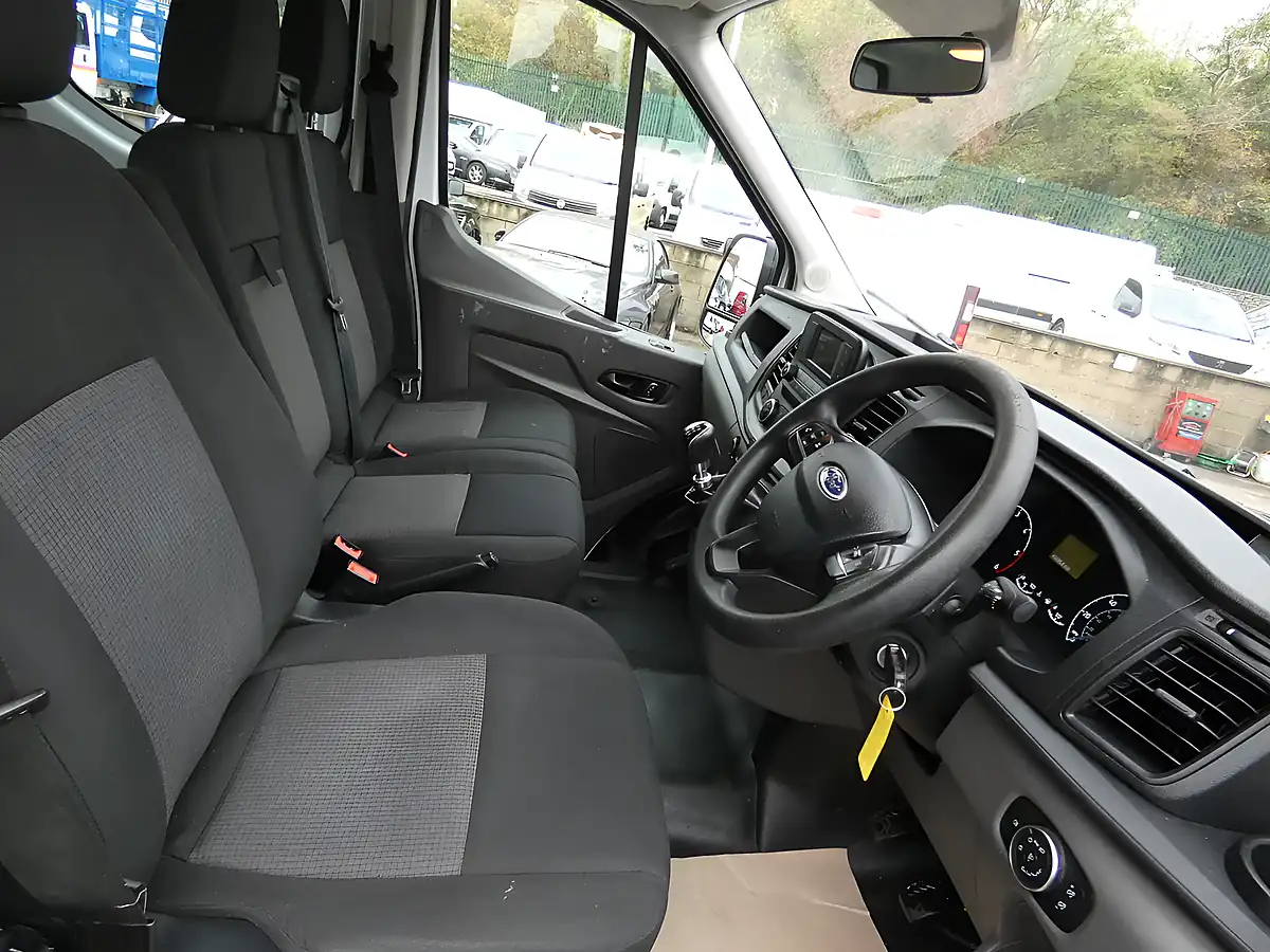 Used 2021 Ford Transit Leader Frozen White - Interior and Exterior details 3