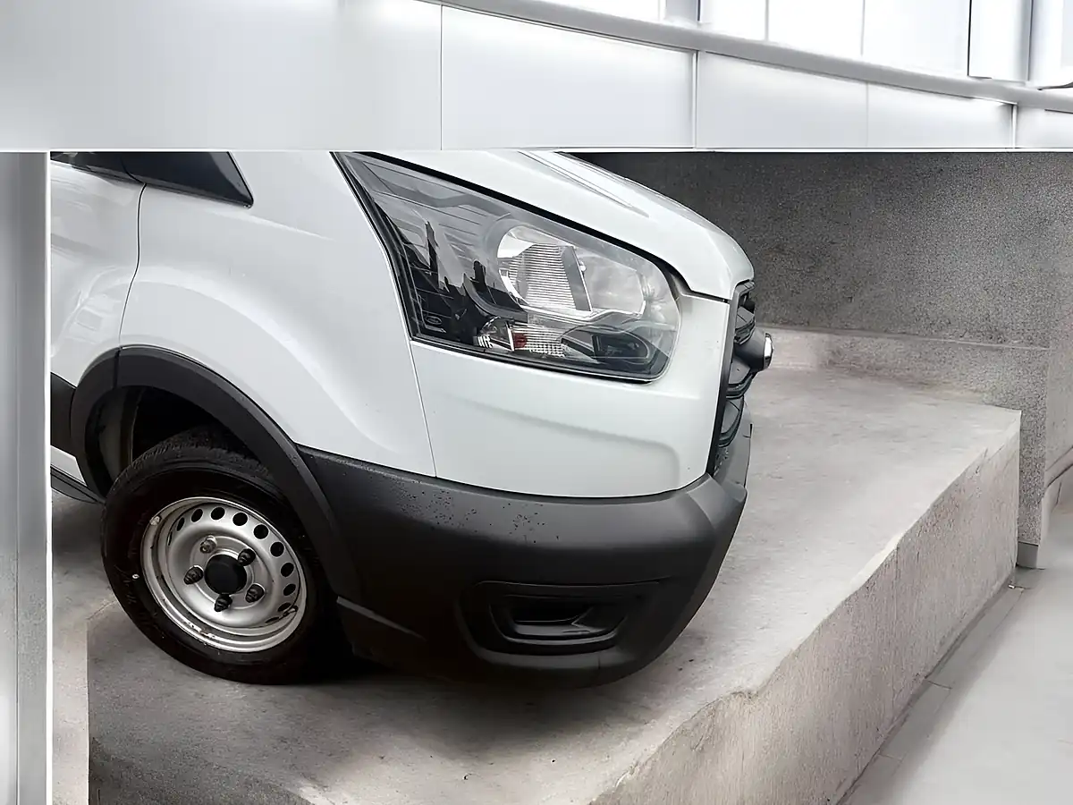 Used 2021 Ford Transit Leader Frozen White - Interior and Exterior details 4