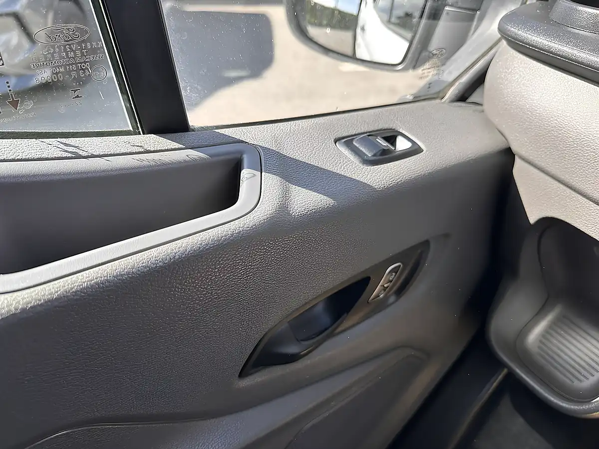Used 2021 Ford Transit Leader Frozen White (solid Paint) - Interior and Exterior details 19
