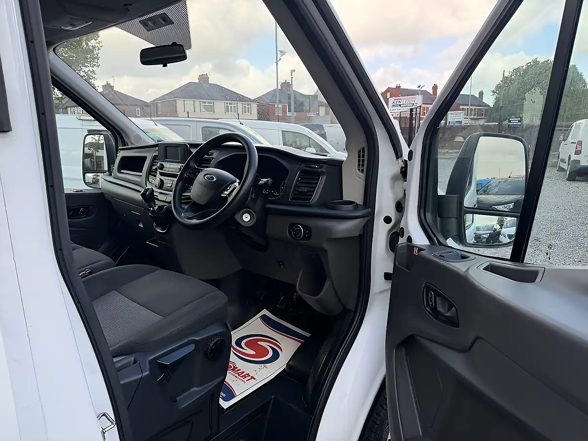 Used 2021 Ford Transit Leader Luton White - Interior and Exterior details 11