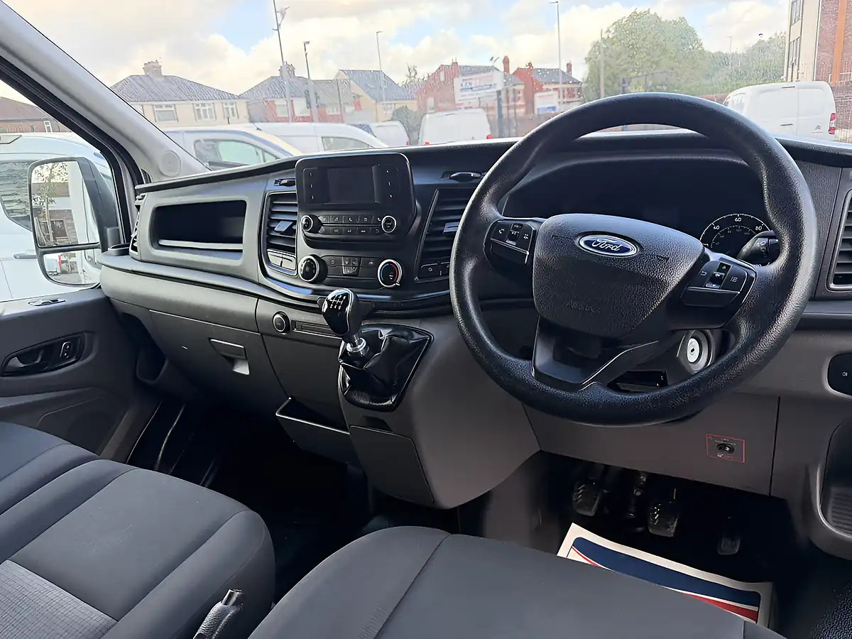 Used 2021 Ford Transit Leader Luton White - Interior and Exterior details 12