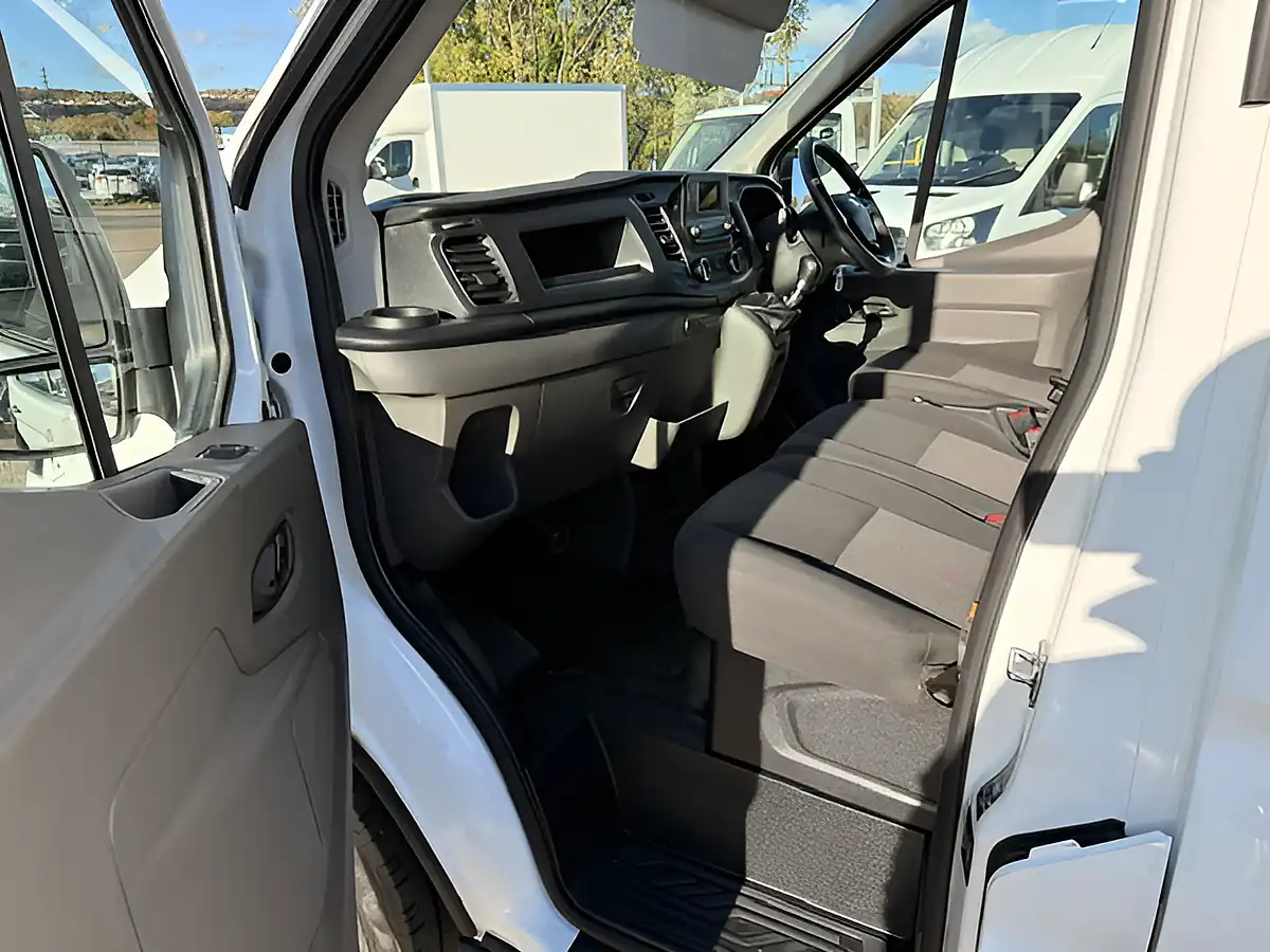 Used 2021 Ford Transit Leader Luton White - Interior and Exterior details 14