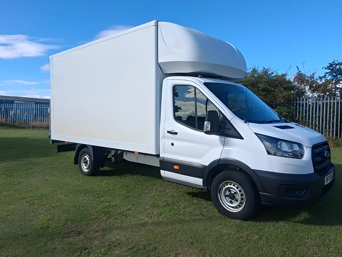 Used 2021 Ford Transit Luton White - Interior and Exterior details 7
