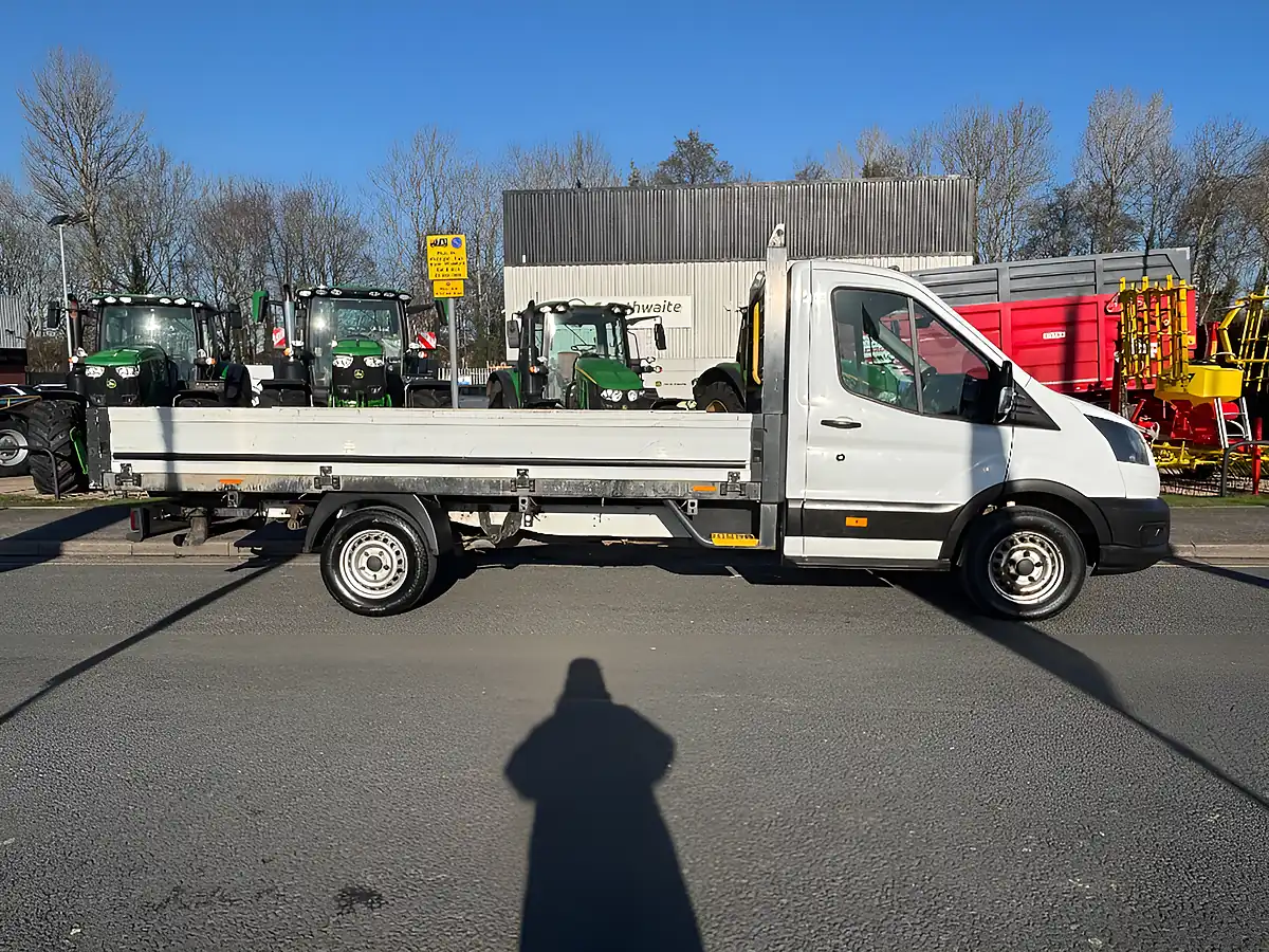 Used 2021 Ford Transit Lwb L4 Dropside White - Interior and Exterior details 5