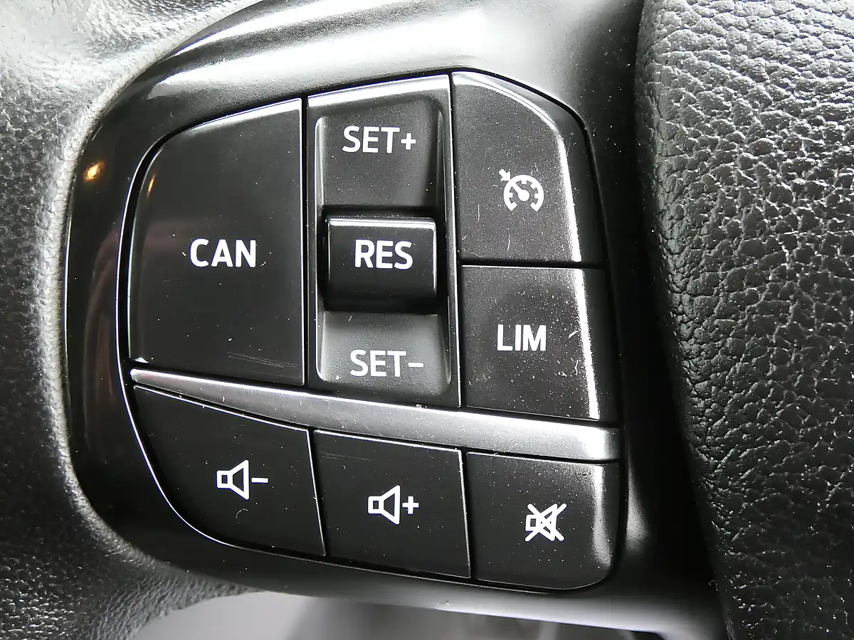 Used 2021 Ford Transit Trend Frozen White - Interior and Exterior details 17