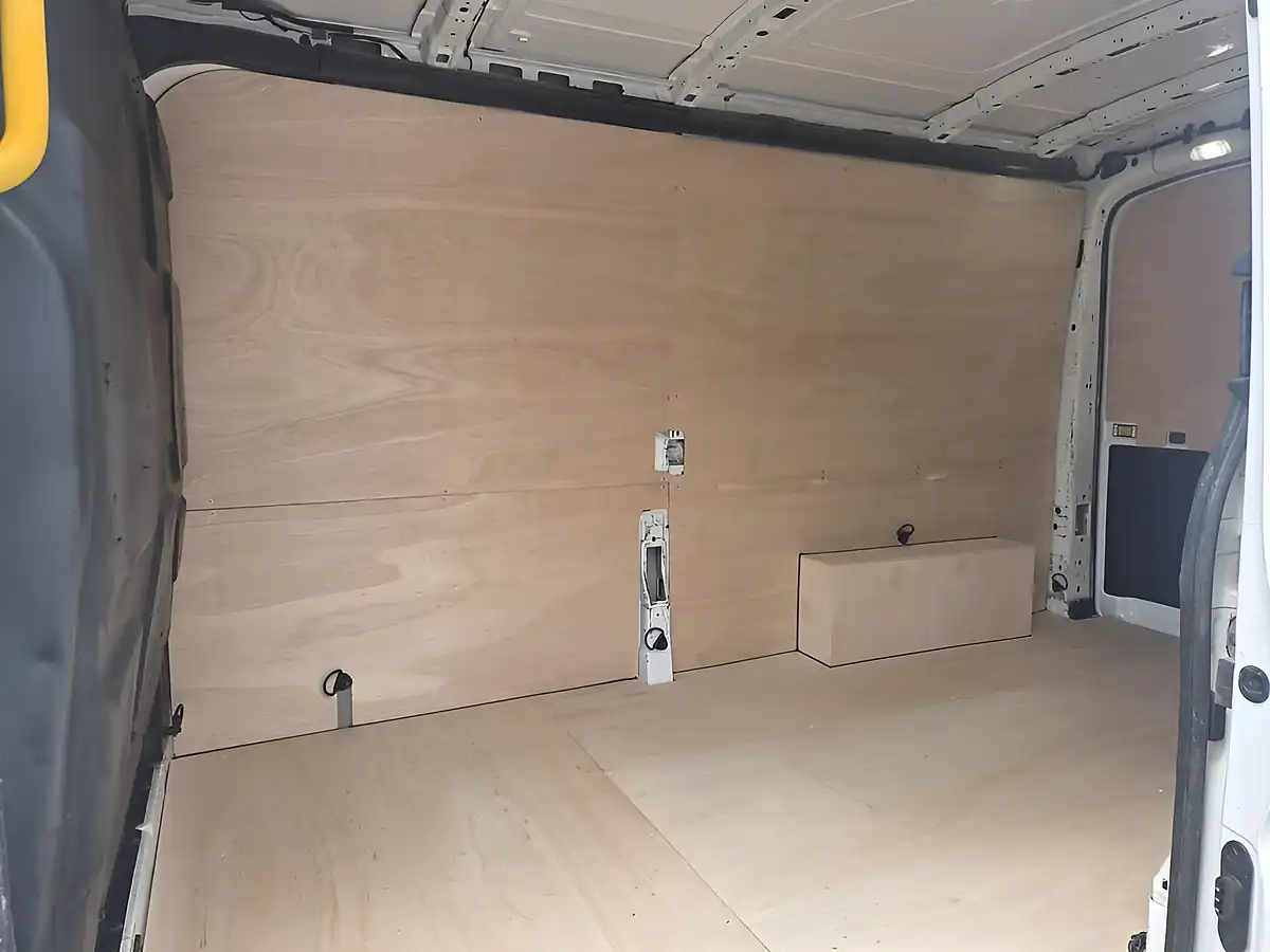 Used 2021 Ford Transit Trend Lwb White - Interior and Exterior details 7